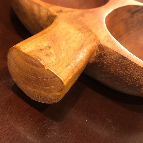 MCM Wood of the World Hand Carved Wood Leaf Tray - Picture 5 of 12